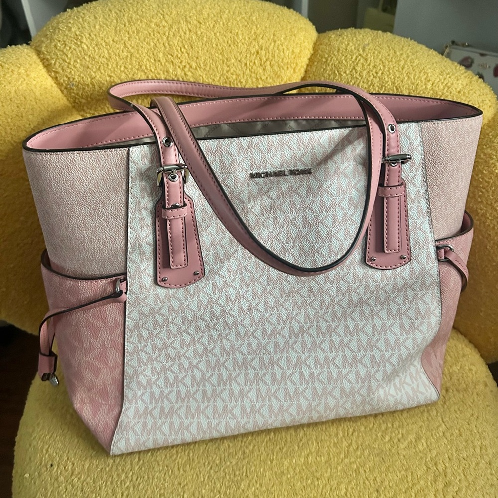 MICHAEL Michael Kors Pink Logo-Print Tote with Pale Pink Trim